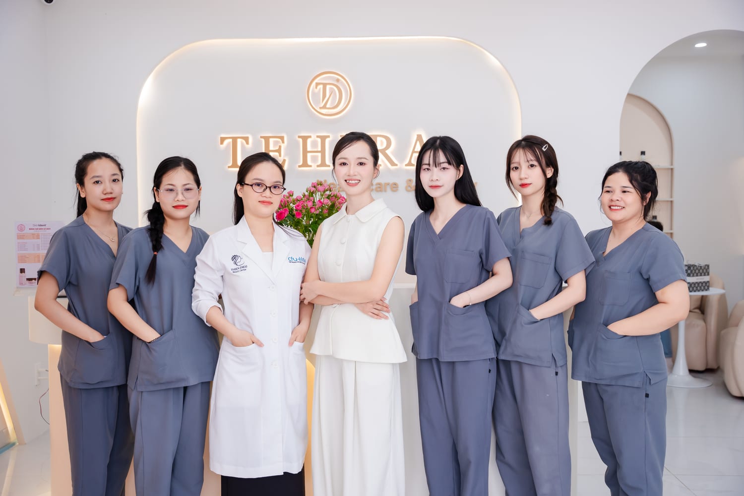Đội ngũ TEHIRA Healthcare & Beauty